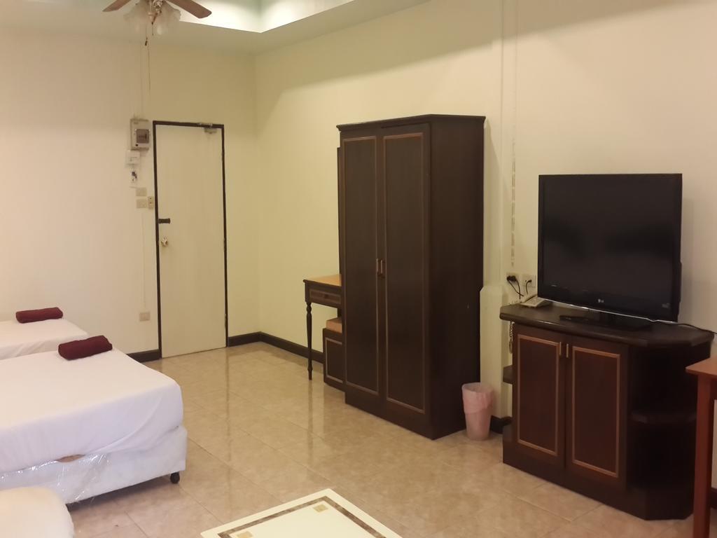 Parinya'S Apartment Pattaya Room photo