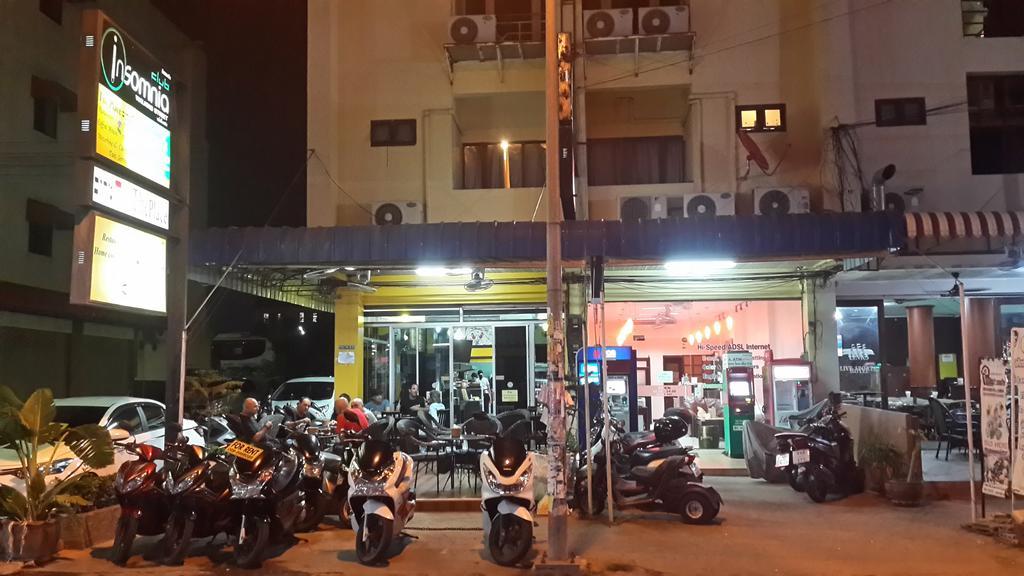 Parinya'S Apartment Pattaya Exterior photo