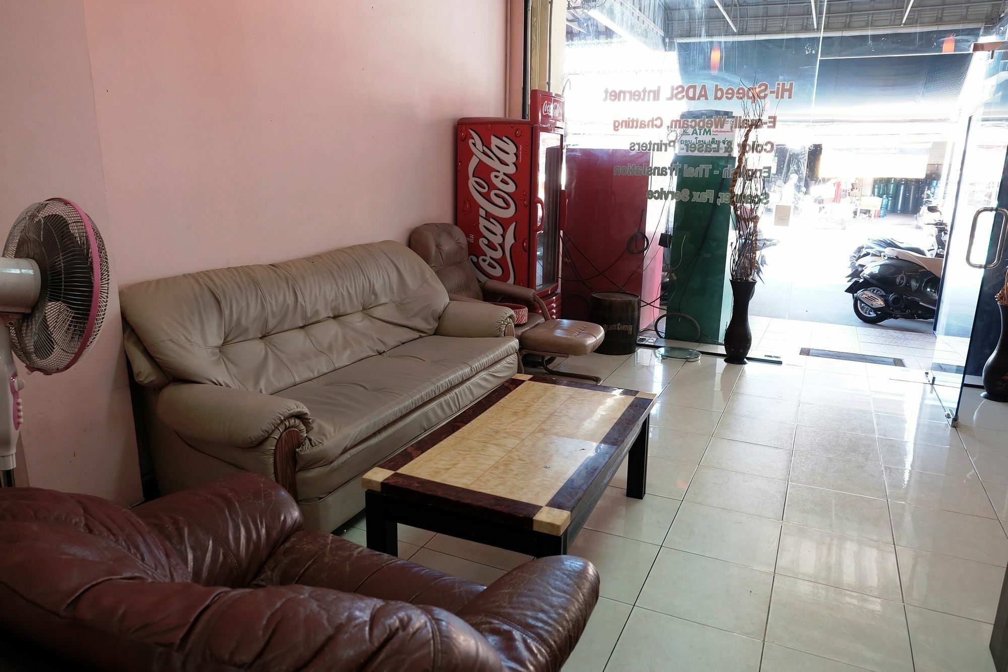 Parinya'S Apartment Pattaya Exterior photo